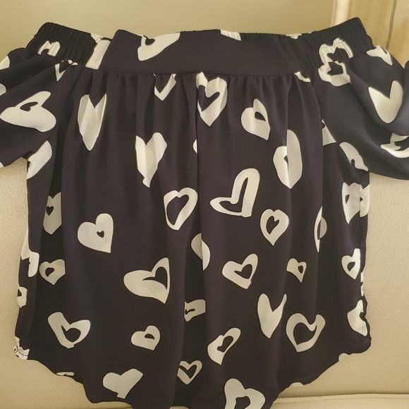 Blue and white off the shoulders blouse - Picture 3 of 4